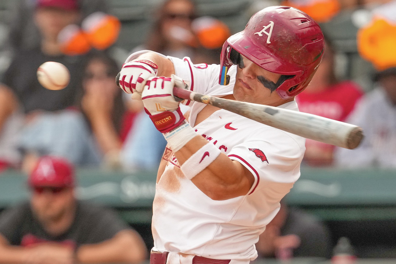 Razorbacks vs. Stetson opener requires radio as no TV broadcast set