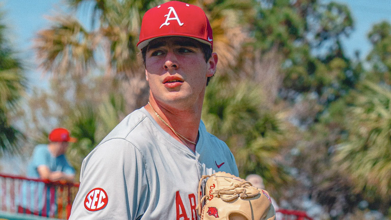Razorbacks rally late, top South Carolina 3-2 in 10 innings