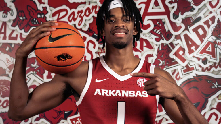 Calipari hears Razorbacks fans, signs Bowser to anchor the paint