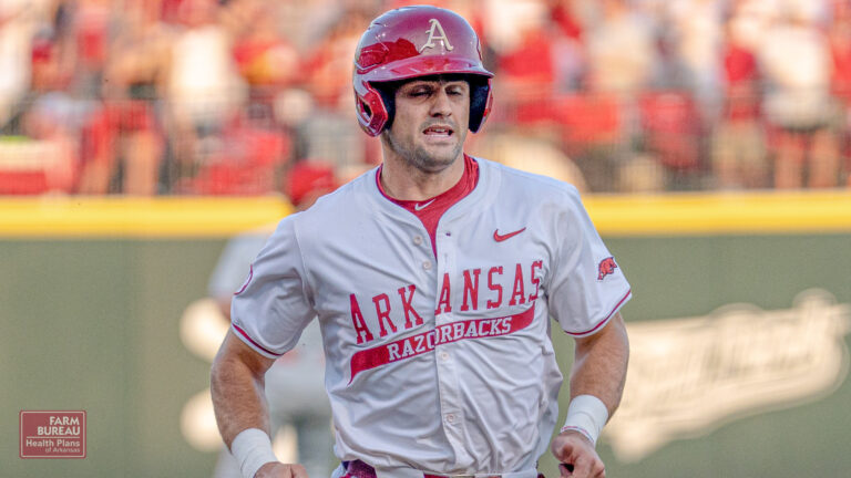 Van Horn’s Razorbacks ride six-game streak into SEC showdown with Georgia