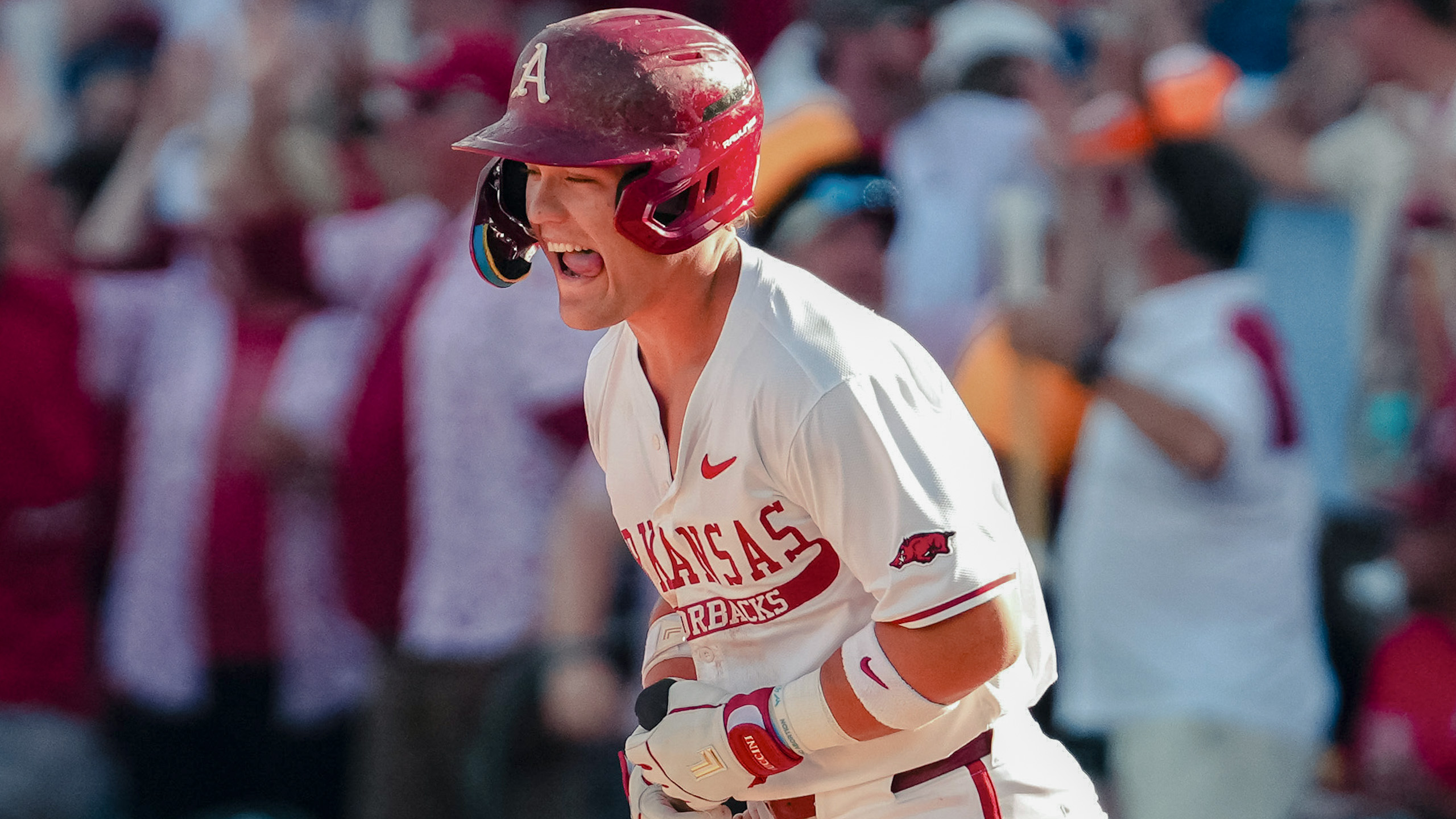 Arkansas ends Oklahoma’s day early with 12-2 run-rule victor