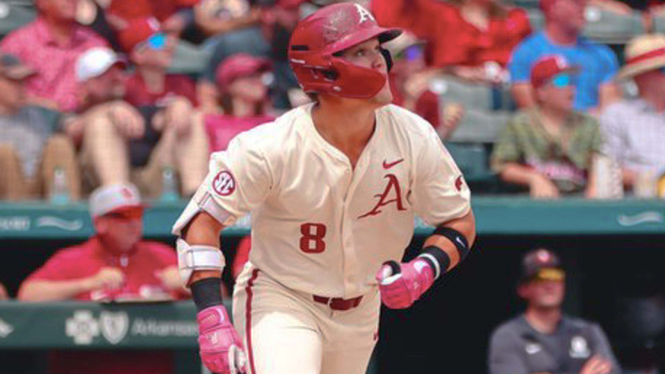 Oklahoma bashes seven runs in seventh to deny Razorbacks sweep