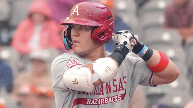 Razorbacks Sstun Texas with dominant 8-1 SEC Tournament blowout
