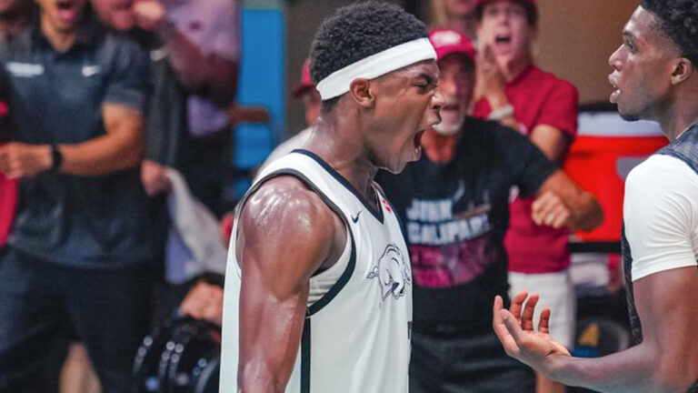 Arkansas Razorbacks freshman JJ Andrews during game against Toros del Valle