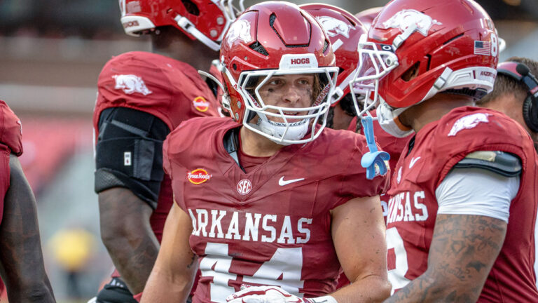 Arkansas Razorbacks linebacker Ben Bogle in opening game against North Alabama at Razorback Stadium