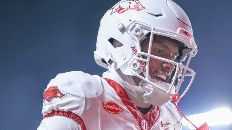 Arkansas Razorbacks defensive back Khmori House in game against the Utah Utes