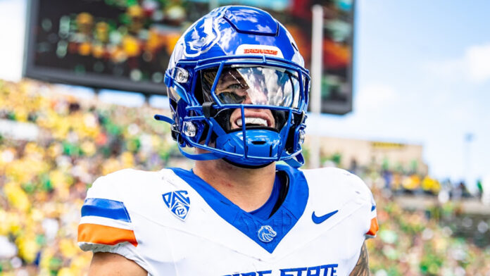 Boise State linebacker Broen Phelps