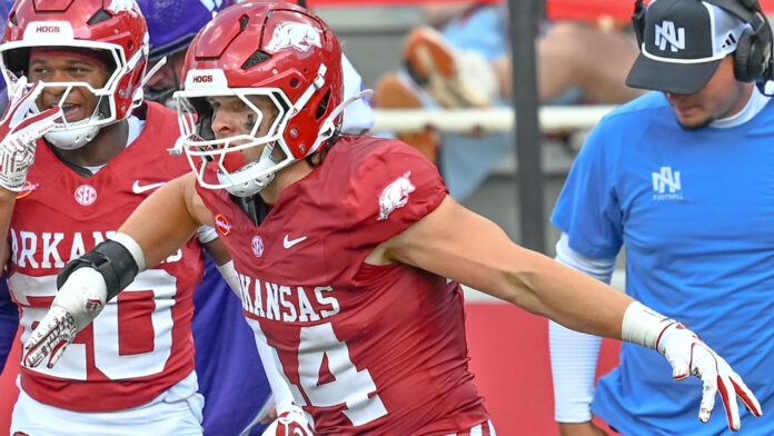 Arkansas Razorbacks linebacker Ben Bogle in opening game against North Alabama at Razorback Stadium