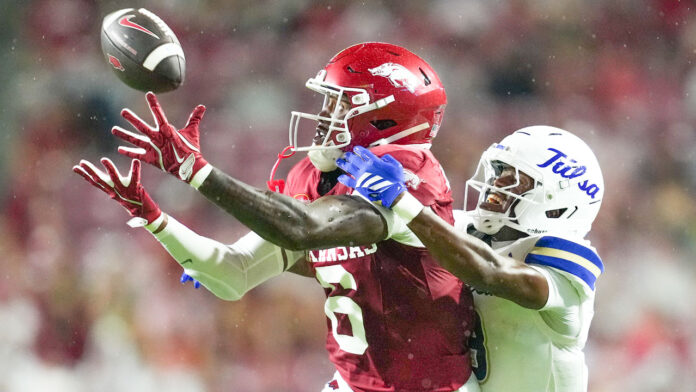 Arkansas Razorbacks wide receiver Chris Marshall makes a catch against the Tulsa Golden Hurricane at Razorback Stadium